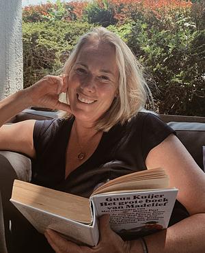 Yvonne de Vries (foto © Lotte Sauerschnig )