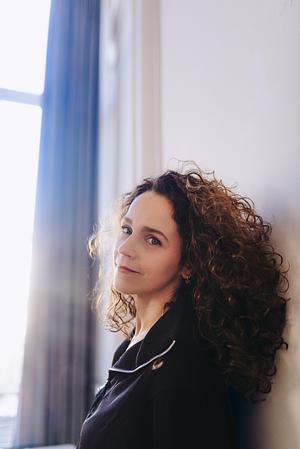 Maartje Derksen (foto © Linde vd Kamp Blinck Fotografie)